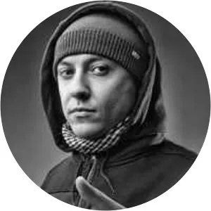 Muza Skat - Musical artist