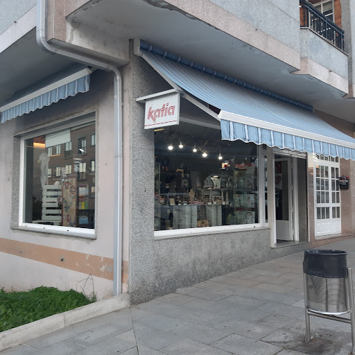 MyR LANAS Tienda de Lanas y Talleres - Yarn store in Tui, Spain