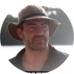 Mystery Investigator: Olly Steeds - TV program