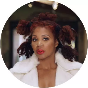 N'Dambi - American singer