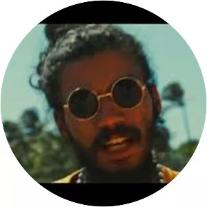 N. Hardem & Las Hermanas