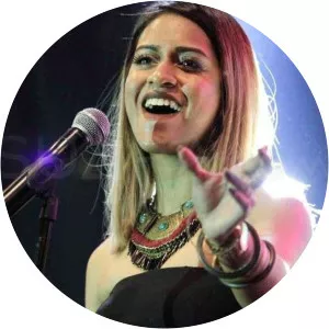 Nabila Methaya Pesulima - Broery's daughter