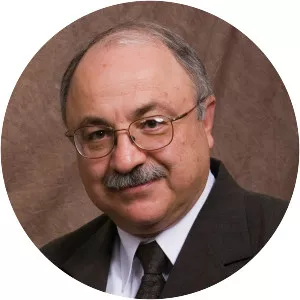 Nader Entessar