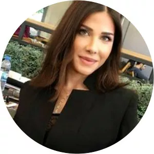 Nadine Ajram photograph