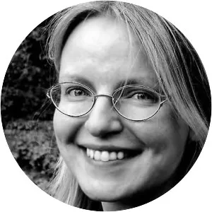 Nadine Erler - Translator