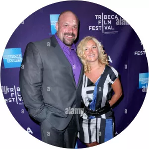 Nadine Tremblay - Hugo Girard's wife