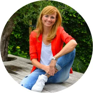 Nadja Nooijen - Singer