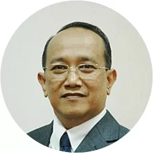 Nadjib Riphat Kesoema