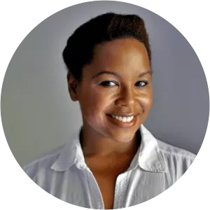 Nadria Tucker - Writer