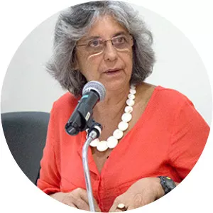 Nadya Araujo Guimarães - Author
