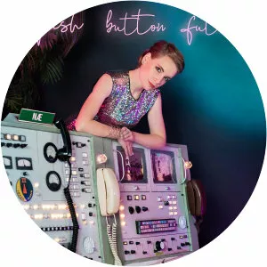 Nae - Musical artist