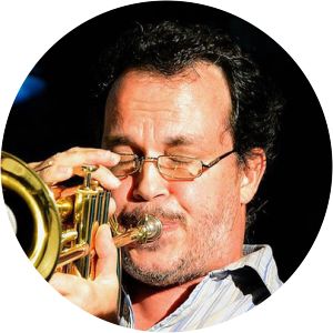 Nahor Gomes - Musician