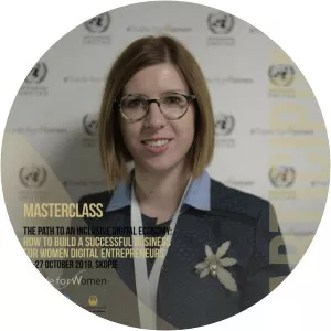 Naida Dervišhalidović - Dino Merlin's daughter