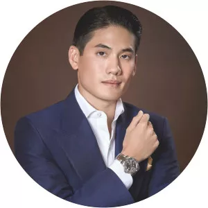 Naiyanobh Bhirombhakdi