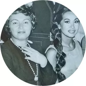 Nalani Kele photograph