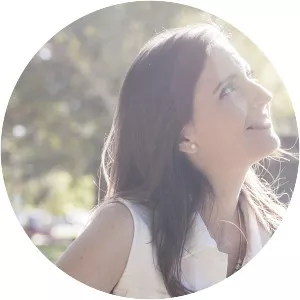 Naly Serra - Musical artist