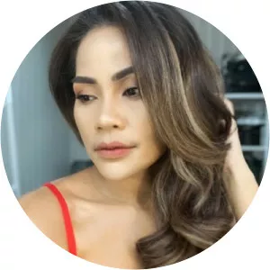 Nana Ricardo - Melaney Ricardo's sister