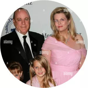 Nancy Davis - Philanthropist ‧ Barbara Davis' daughter