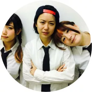 nanocune seno sister