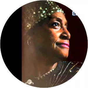 Naomi Shelton & the Gospel Queens