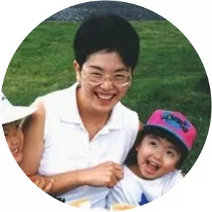 Naomi Shibutani photograph