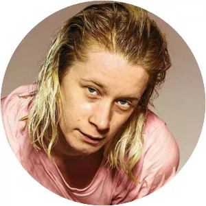 Naomi Sijmons - Musical artist