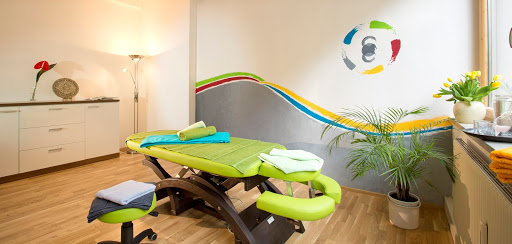 Naoruba - ganzheitliches Massageinstitut - Massage in Innsbruck, Austria