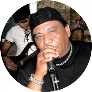 Narciso el Pavaroti - Musical artist