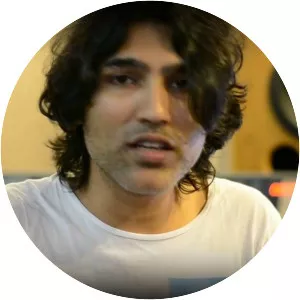 Naresh Kamath - Singer ‧ Paresh Kamath's brother