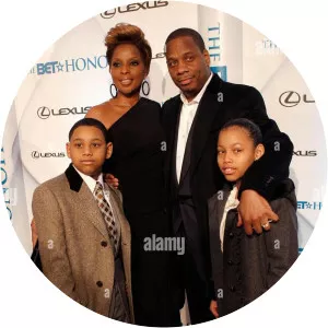 Nas Isaacs photograph