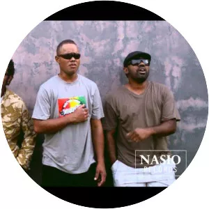 Nasio Domoni - Musical group