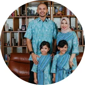 Nasywa Shihab - Najwa Shihab's sister