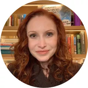 Natália Pasternak Taschner