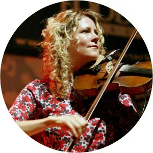 Natalie MacMaster
