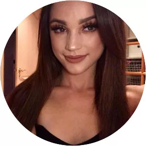 Natalie Zettel photograph