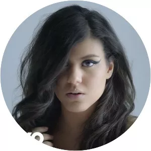 Nathalie Saba - Singer