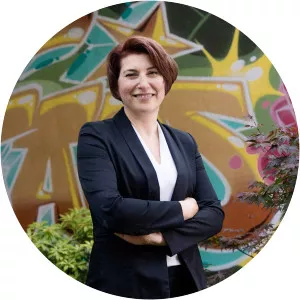 Nathalie Sarrabezolles