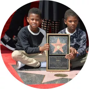 Naviyd Ely Raymond photograph