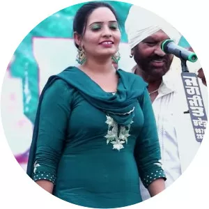 Navjot Rani - Singer