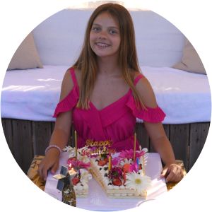 Naz Senturk photograph