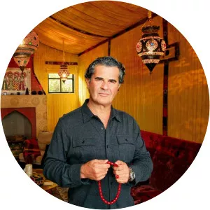 Nebil Zarif - Jason Davis' father