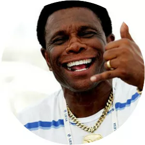 Neguinho da Beija-Flor