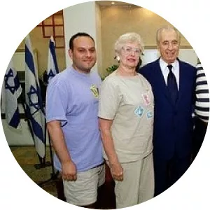 Nehemia Peres - Entrepreneur