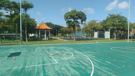 Neicuo Riverside Park