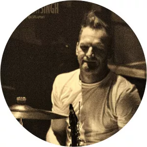 Neil Pauw - Musician