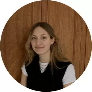 Nell Bevan photograph