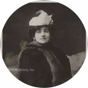 Nell de Silva - English actress