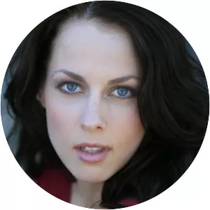 Nell Geisslinger - Actor