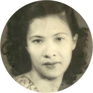 Nell Vera Lowe photograph