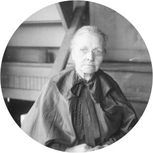 Nellie Larson photograph